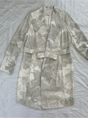 Babaton Gray and White Printed Trench Coat
